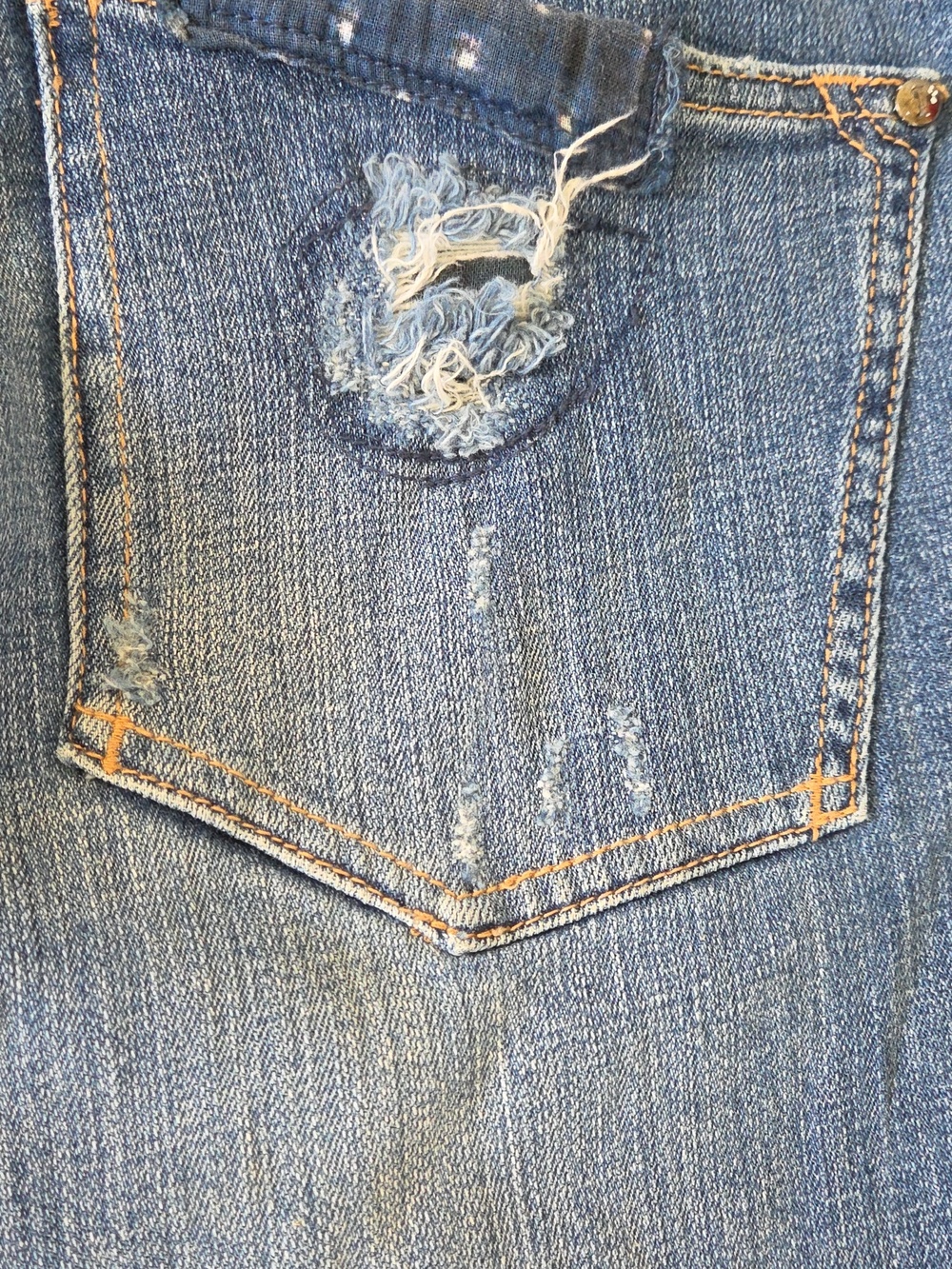 Anthropologie Pilcro Hyphen Patchwork Relaxed Jeans  Size 30 - Picture 11 of 12